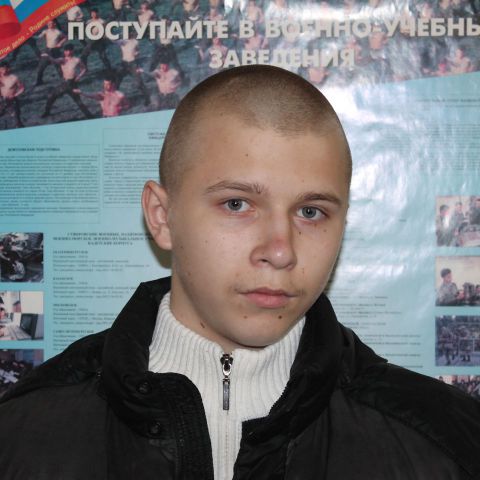Мефодий Рогозин (18 лет)